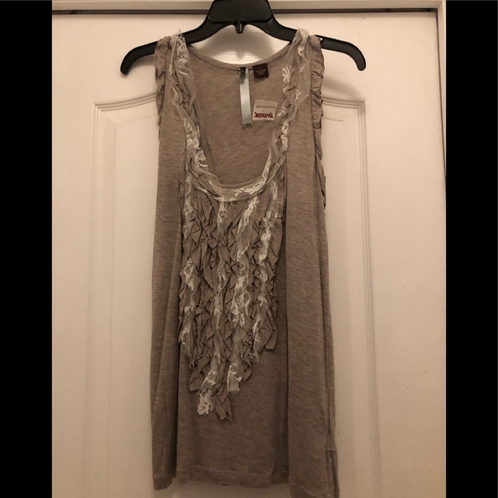 Wilster tank top with cute fringe embellishments